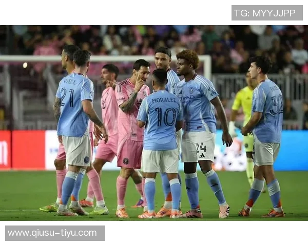 梅西杯首届赛事在迈阿密举行梅西亲临观战河床对阵巴萨