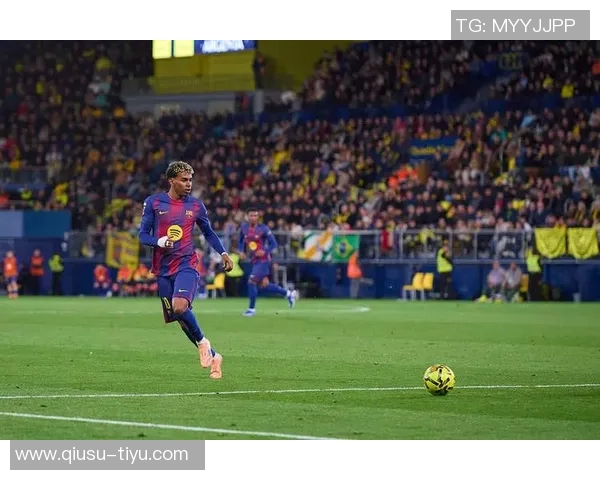 巴德吉因轻微不适缺席合练仍有望入选加泰德比大名单 巴德吉因轻微不适缺席合练仍有望入选加泰德比大名单