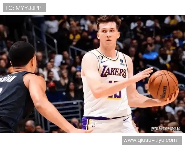 阿里纳斯建议湖人若能引进巨星应果断交易里夫斯以优化阵容 阿里纳斯建议湖人若能引进巨星应果断交易里夫斯以优化阵容